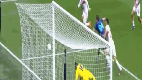 泰国总理Vlog分享：将白桦林版画带回故乡